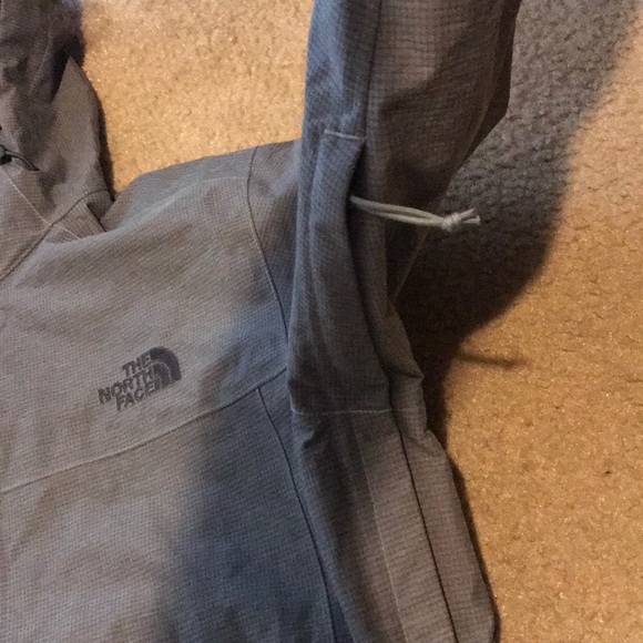 North Face Millerton Men’s Rain Jacket - Picture 2 of 4